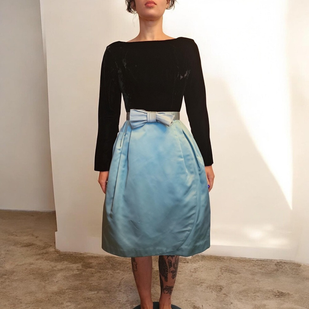 XS 50s Vintage dress black velvet and sky blue pleated satin full skirt